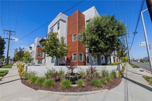 7960 Telegraph Rd, Downey, CA, 90240-2137 | Card Image
