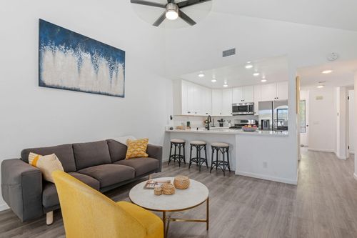 5-325 Ladera St, SANTA BARBARA, CA, 93101-4591 | Card Image