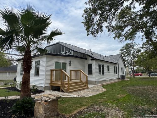 1200 E Highland Blvd, San Antonio, TX, 78210-3611 | Card Image