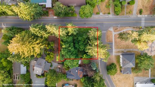 868 Gilmore Way Ne, Bainbridge Island, WA, 98110 | Card Image