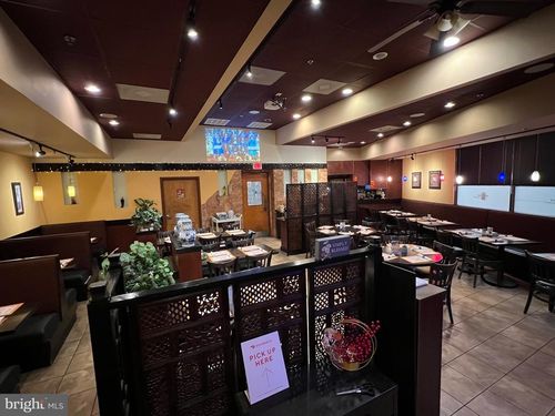 ste-104-42882 Truro Parish Dr, BROADLANDS, VA, 20148-4457 | Card Image