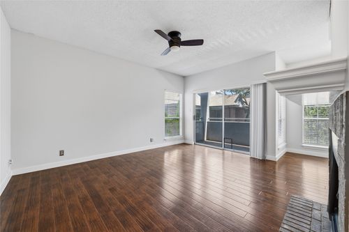 202-700 S 1st St, Austin, TX, 78704-1655 | Card Image