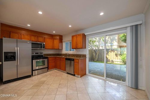 30529 Canwood St, Agoura Hills, CA, 91301-2039 | Card Image