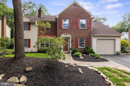 6 Prince Andrew Ct, MARLTON, NJ, 08053-3702 | Card Image