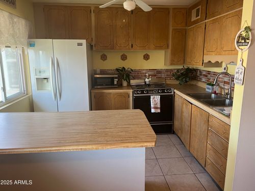 e201-2530 W Berridge Ln, Phoenix, AZ, 85017-2238 | Card Image