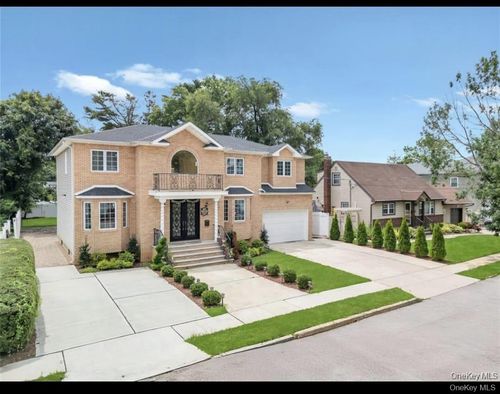 2694 Forest Ave, East Meadow, NY, 11554-4237 | Card Image
