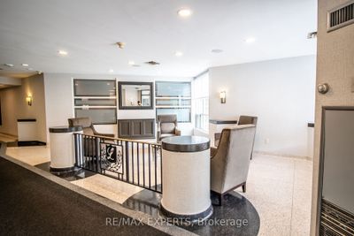 412 - 10 Laurelcrest St, Condo with 2 bedrooms, 2 bathrooms and 2 parking in Brampton ON | Image 2