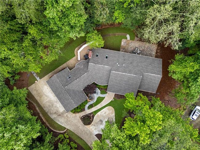 630 Buttercup Trce, House other with 7 bedrooms, 5 bathrooms and null parking in Alpharetta GA | Image 6