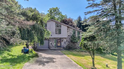 20 Clemen V Muller St, Beach Lake, PA, 18405-3120 | Card Image