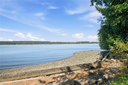 312 Roland Rd, Ladysmith, BC, V9G1X8 | Card Image