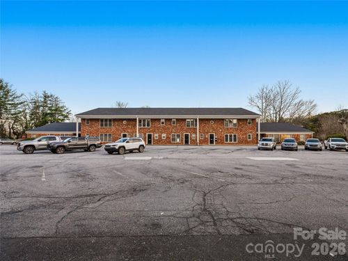 h2-5 Doctors Park, Asheville, NC, 28801 | Card Image
