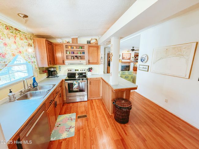 311 Old Ferry Rd, House other with 3 bedrooms, 2 bathrooms and null parking in Emerald Isle NC | Image 9