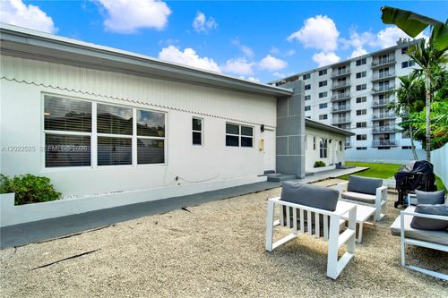 2-1236 Ne 109th St, Miami, FL, 33161 | Card Image