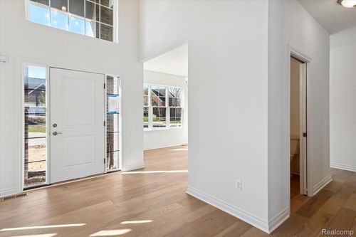 50520 Elmwood Ct, Plymouth, MI, 48170-5181 | Card Image