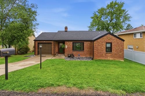 805 Forest Ave, Pittsburgh, PA, 15209-1215 | Card Image