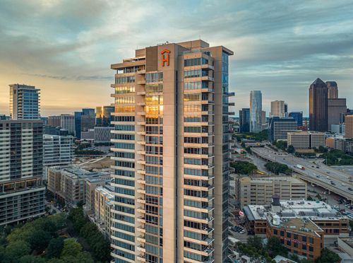 apt-2207-2200 Victory Ave, Dallas, TX, 75219-7683 | Card Image