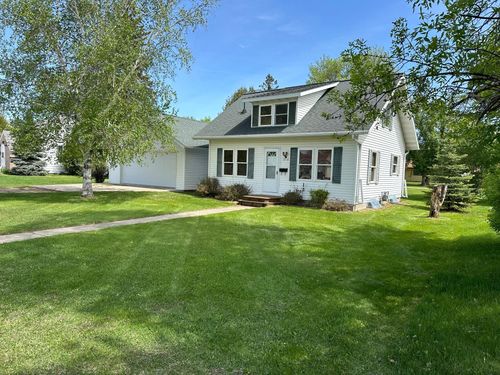 310 7th Ave Ne, Roseau, MN, 56751-1220 | Card Image
