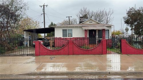 9408 Carnation Ave, Lamont, CA, 93241-1112 | Card Image