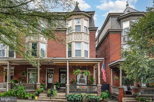 1932 Green St, HARRISBURG, PA, 17102-2220 | Card Image
