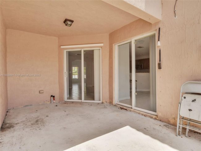 16628 Sw 47 Th Ter, Townhouse with 3 bedrooms, 3 bathrooms and null parking in Miami FL | Image 18