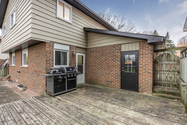46 Farmingdale Cres, House other with 4 bedrooms, 2 bathrooms and 4 parking in Barrie ON | Image 19
