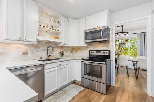10607 Caminito Memosac, San Diego, CA, 92131-1706 | Card Image