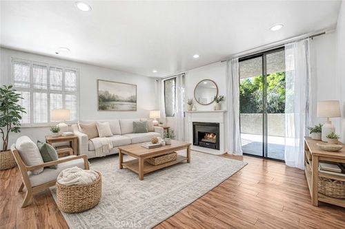 7001 S La Cienega, Los Angeles, CA, 90045 | Card Image