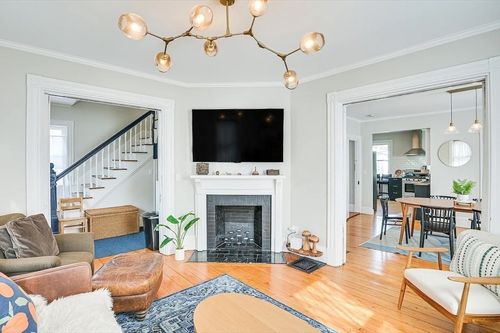 sf-44 Cottage St, Watertown, MA, 02472-1515 | Card Image