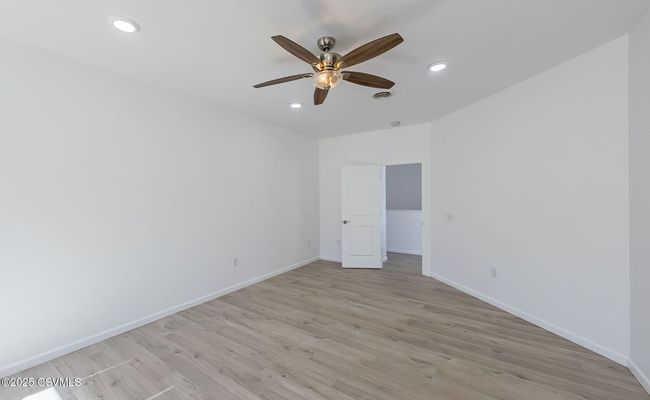 1020 Market St, House other with 3 bedrooms, 3 bathrooms and null parking in Nescopeck PA | Image 34