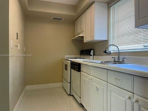 d104-7430 Sw 82nd St, Miami, FL, 33143-7321 | Card Image