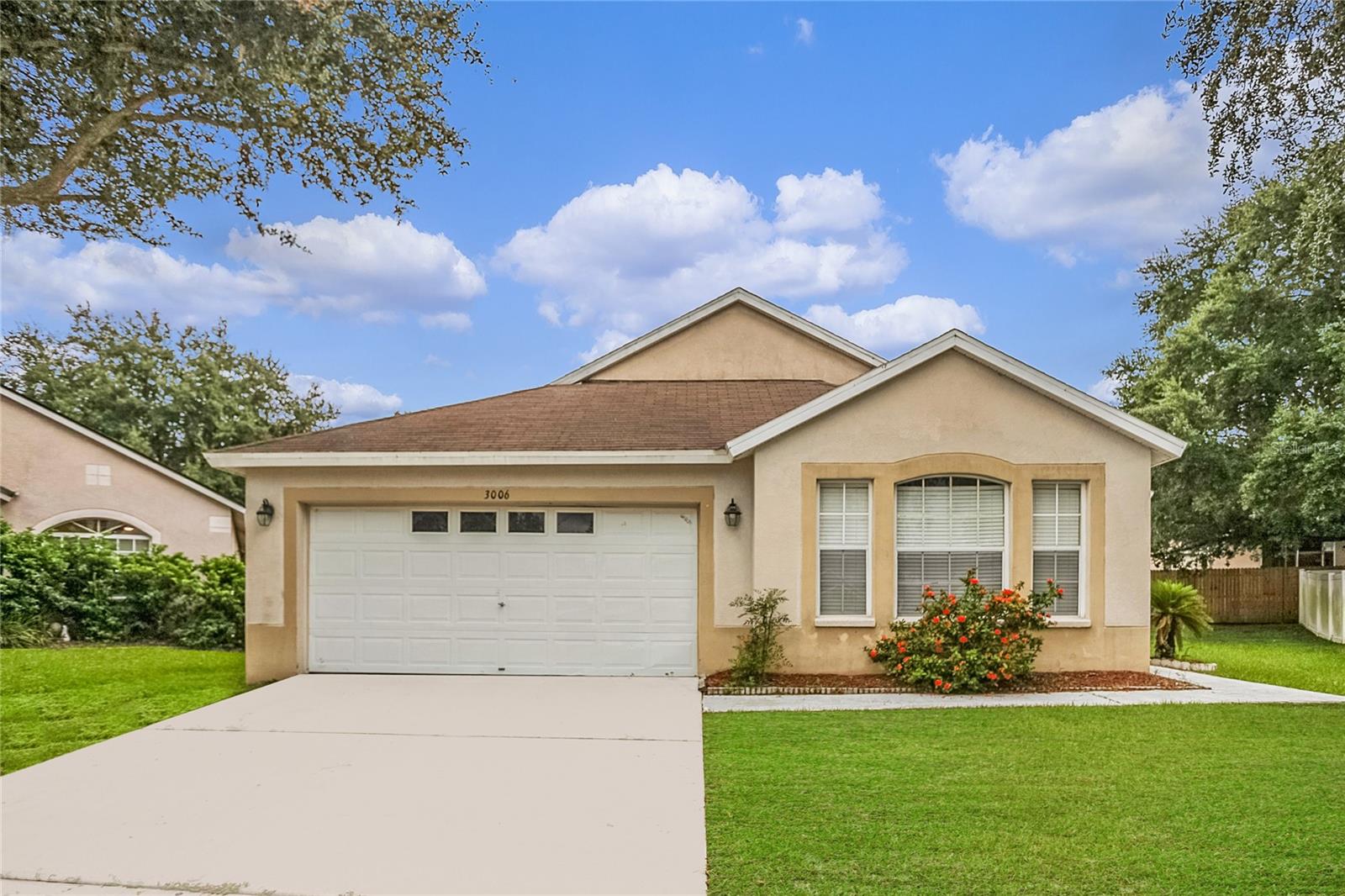 Summer Cruise Dr, Valrico, FL 33594