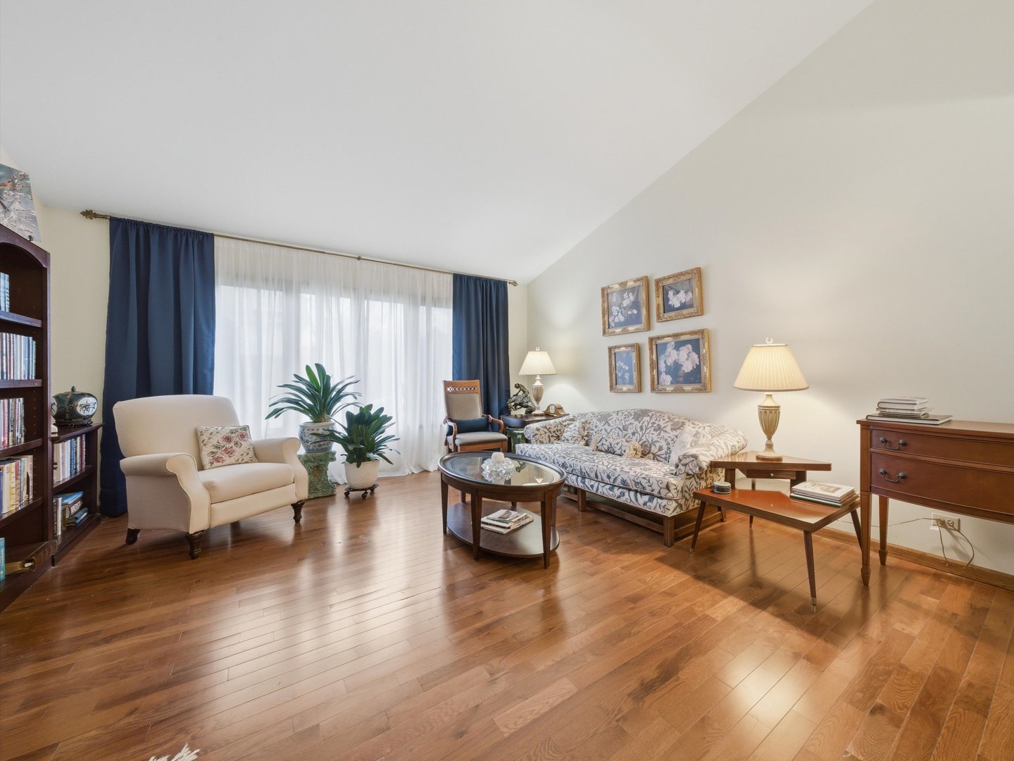 Residential in Bloomingdale 2