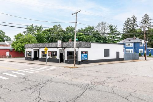 245 Washington St, West Warwick, RI, 02893-5910 | Card Image
