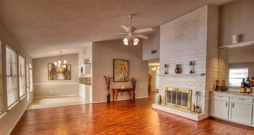 2807 Cotton Stock Dr, Sugar Land, TX, 77479-1420 | Card Image