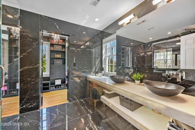 33 Cliffdale Rd, House other with 5 bedrooms, 5 bathrooms and null parking in Greenwich CT | Image 21