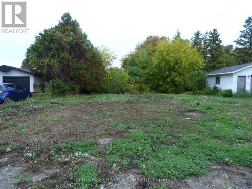 10605 Main St, South Mountain, ON, K0E1W0 | Card Image