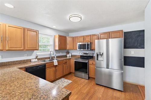 66 Franktown Rd, Hampton, VA, 23663-1054 | Card Image