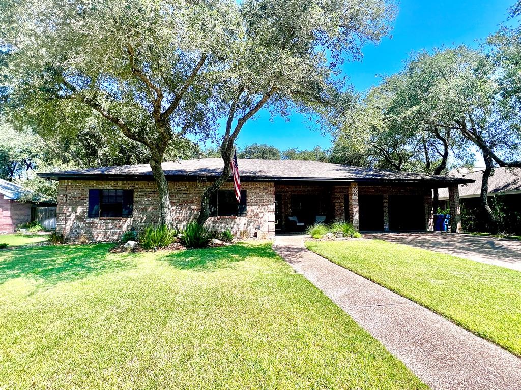 Cherry Hls, Rockport, TX 78382