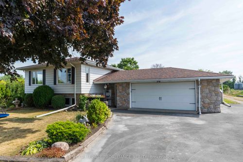 37 Dempsey Rd, Prince Edward, ON, K0K1L0 | Card Image
