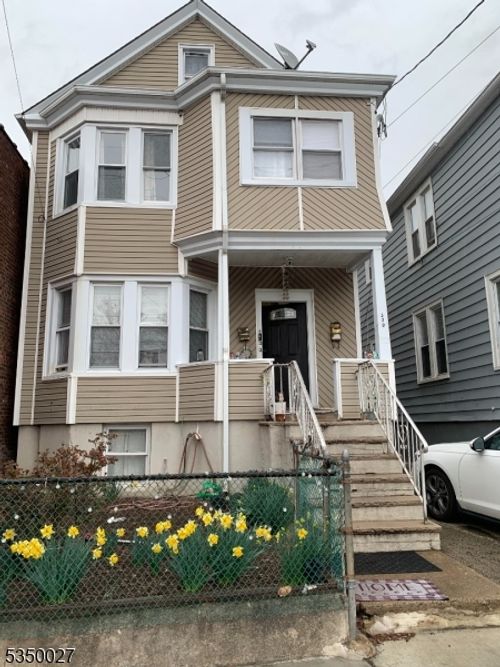 330 River Dr, Garfield, NJ, 07026-3324 | Card Image