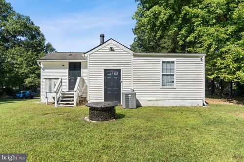 7835 Bensville Rd, WALDORF, MD, 20603-4098 | Card Image