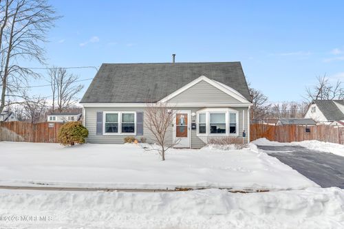 18 Cedar Ave, Hazlet, NJ, 07730-2163 | Card Image