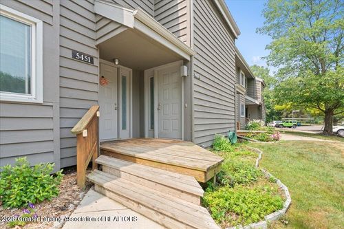 5453 Wild Oak Dr, East Lansing, MI, 48823-7253 | Card Image
