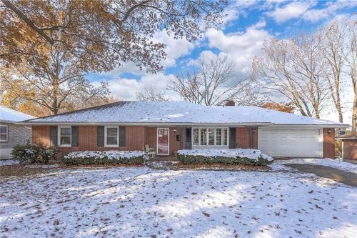 3704 Harvard Avenue, Independence, MO, 64052 | Card Image