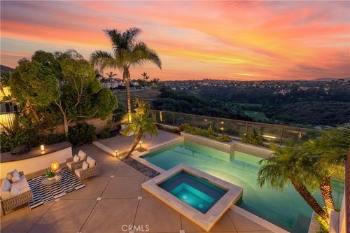 5464 Shannon Ridge, San Diego, CA, 92130 | Card Image