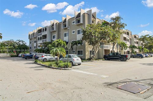 a-111-7703 Camino Real, Miami, FL, 33143-7124 | Card Image