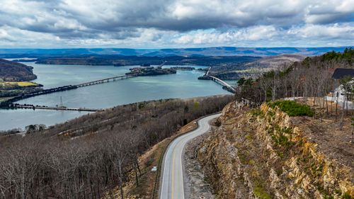 2076 Meditation Ln, Guild, TN, 37340 | Card Image