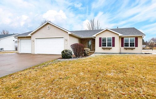 N1901 Savannah Drive, Greenville, WI, 54942 | Card Image