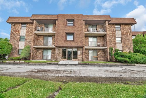 apt-1b-2237 175th St, Lansing, IL, 60438-1640 | Card Image
