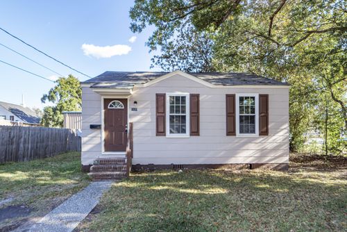 2123 Captain Ave, North Charleston, SC, 29405-7749 | Card Image
